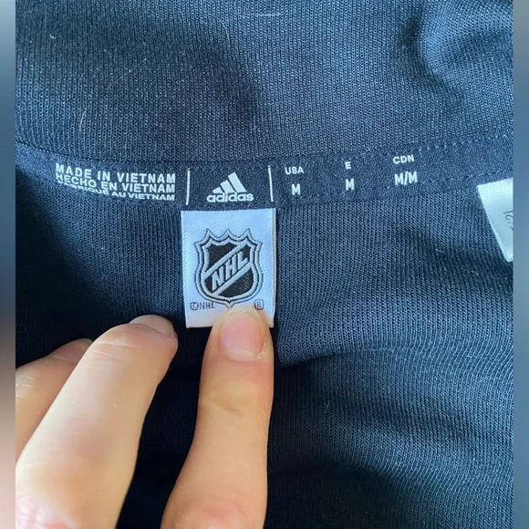 Men’s Adidas NHL MN Wild Zip up - Picture 3 of 4
